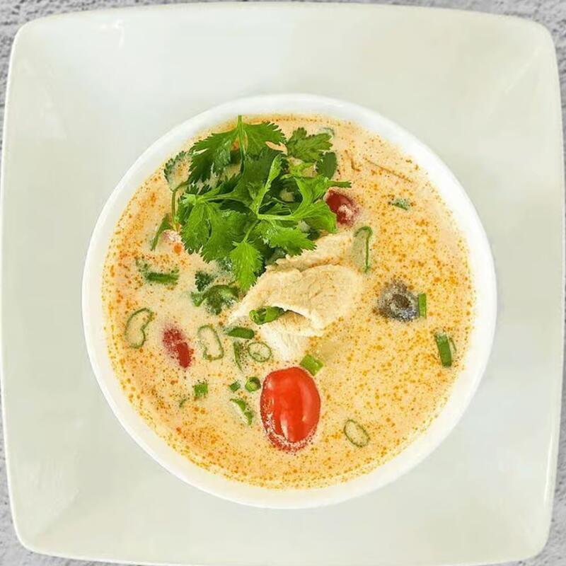 Tom Kha